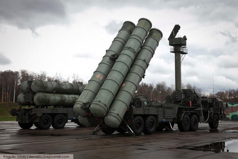 Kurskda Rusiyanın S-400-ü məhv edildi