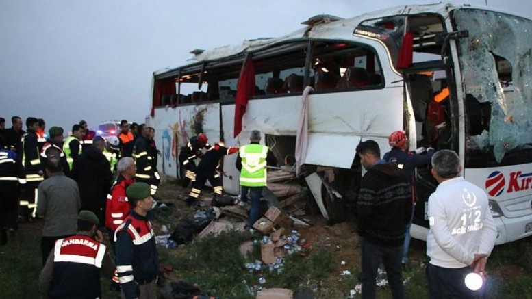 Türkiyədə ağır qəza: 26 şagird yaralandı