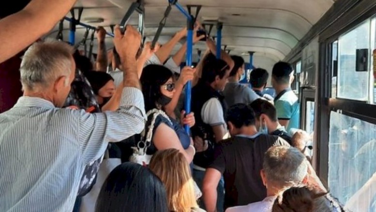 Şirvanda avtobusda dava: Sürücü dispetçerə vintaçanla xəsarət yetirdi