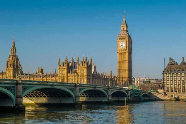Britaniyalılar Rusiyanı ən böyük düşmən elan etdilər