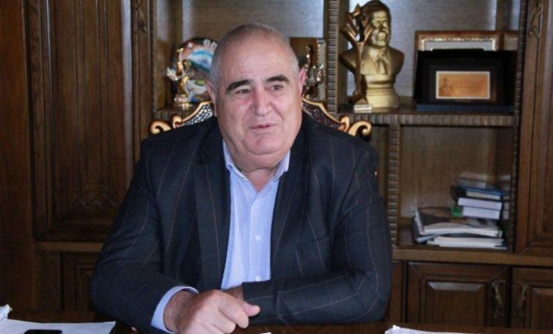 Şərurlu İsfəndiyarın avtomobillərinə həbs qoyuldu