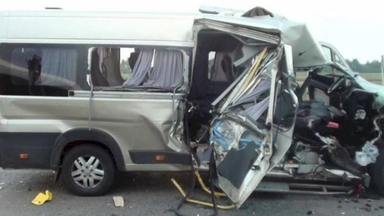 Bakıda mikroavtobus qəzaya düşdü - 19 yaralı - YENİLƏNİB