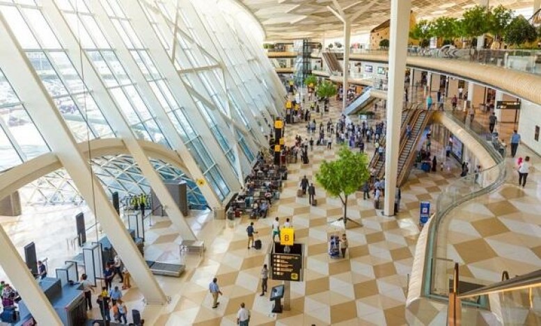 İstanbul-Bakı reysi ilə kokain gətirən qadın saxlanıldı