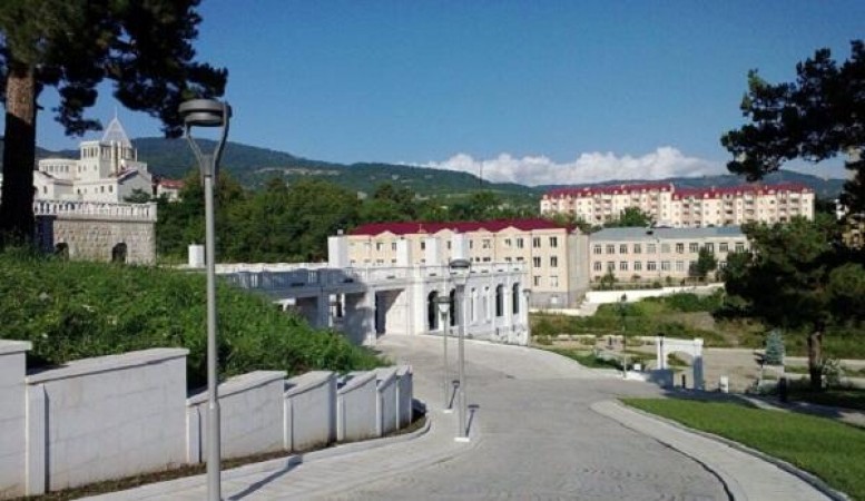 Xankəndidə erməni polisə atəş açdı: yaralılar var