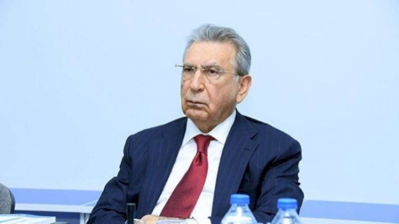 Ramiz Mehdiyevin halı PİSLƏŞDİ