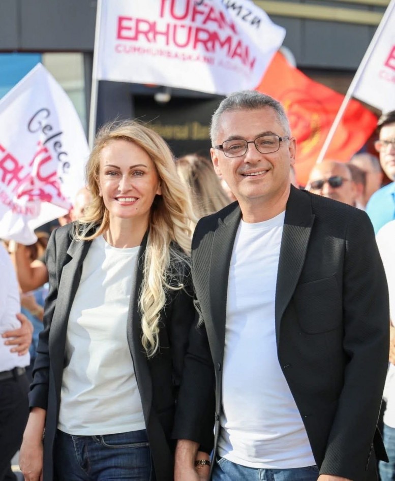 Kıbrısda səs qutularından mesaj: “Biz öz liderimizi seçirik!”