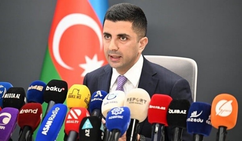 Eşqi Bağırov məktəb direktorunu işdən çıxardı - Səbəb