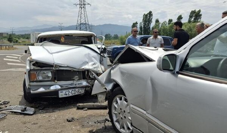 İsmayıllıda ağır qəza: ölən var