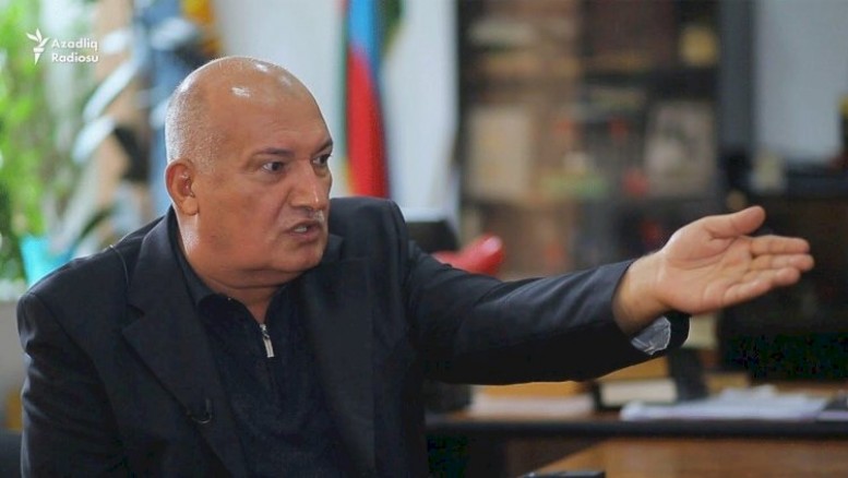 Bakıda SSRİ bayrağı qaldıranların arxasında vəzifəli şəxslər də dayanır! - ŞOK AÇIQLAMA