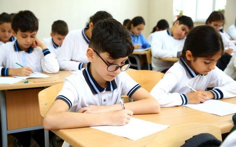 Şagird yerdəyişmələri dayandırılır