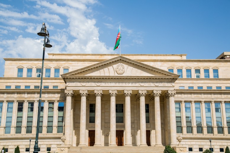 Bank müflis olsa da, pulunuz itməyəcək - Qərar