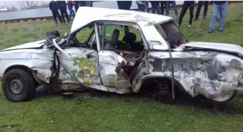 Azərbaycanda ağır qəza: baba və nəvə öldü